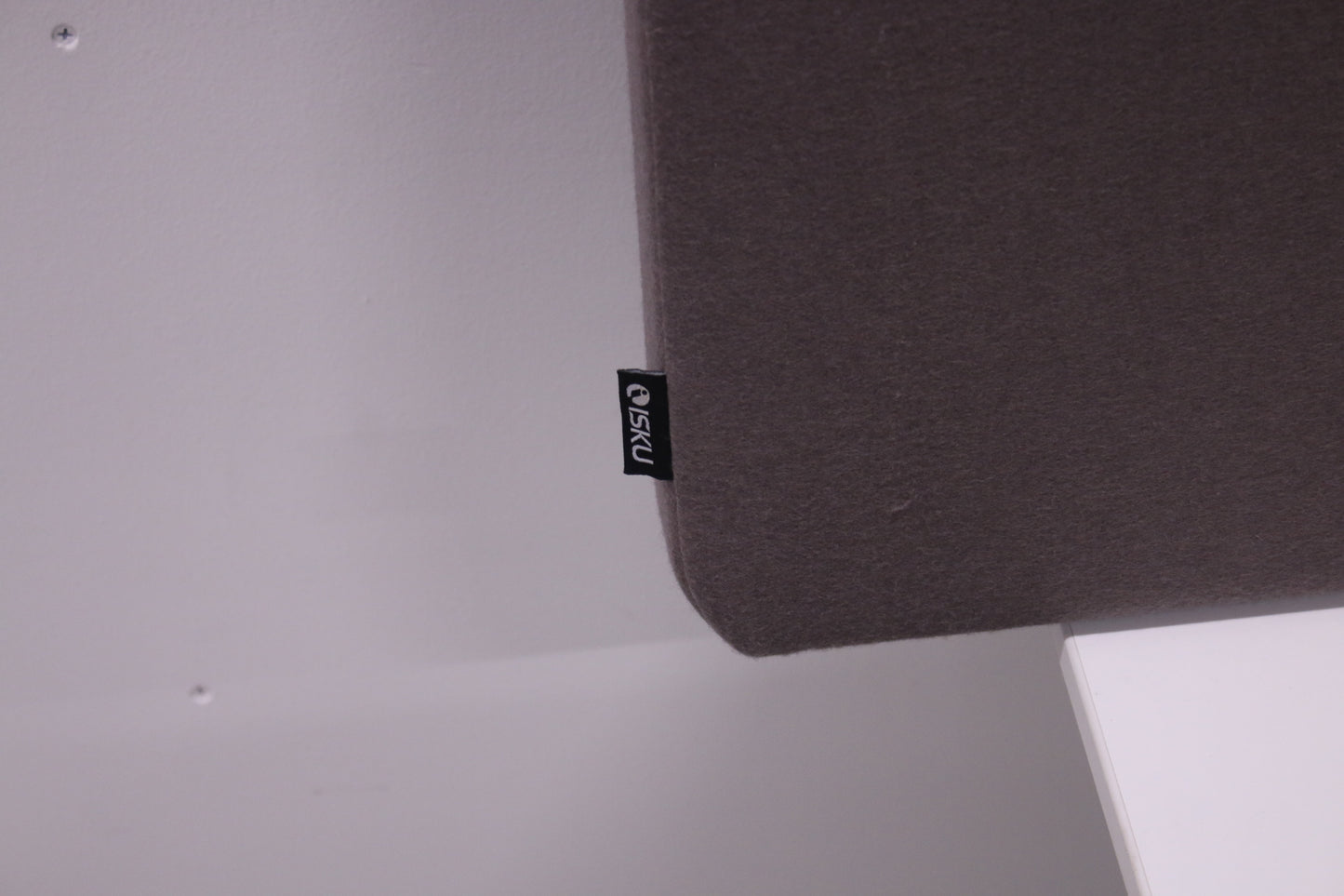 Isku Mode Akusto päätysermi 160x70, tumman harmaa