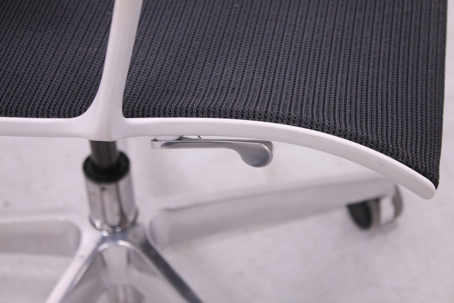 Isku Still meeting-työtuoli