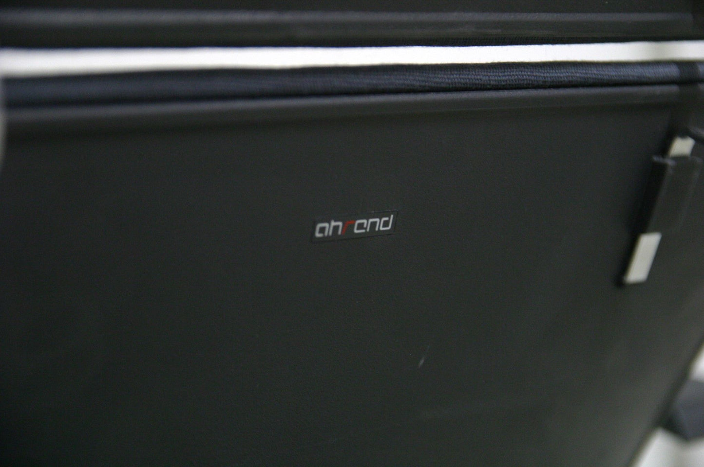 Ahrend toimistotuoli - Suomen Kalustekeskus