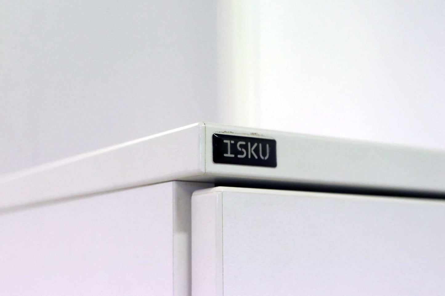 Apteekkarinkaappi, vasenkätinen 126x45 cm - Suomen Kalustekeskus