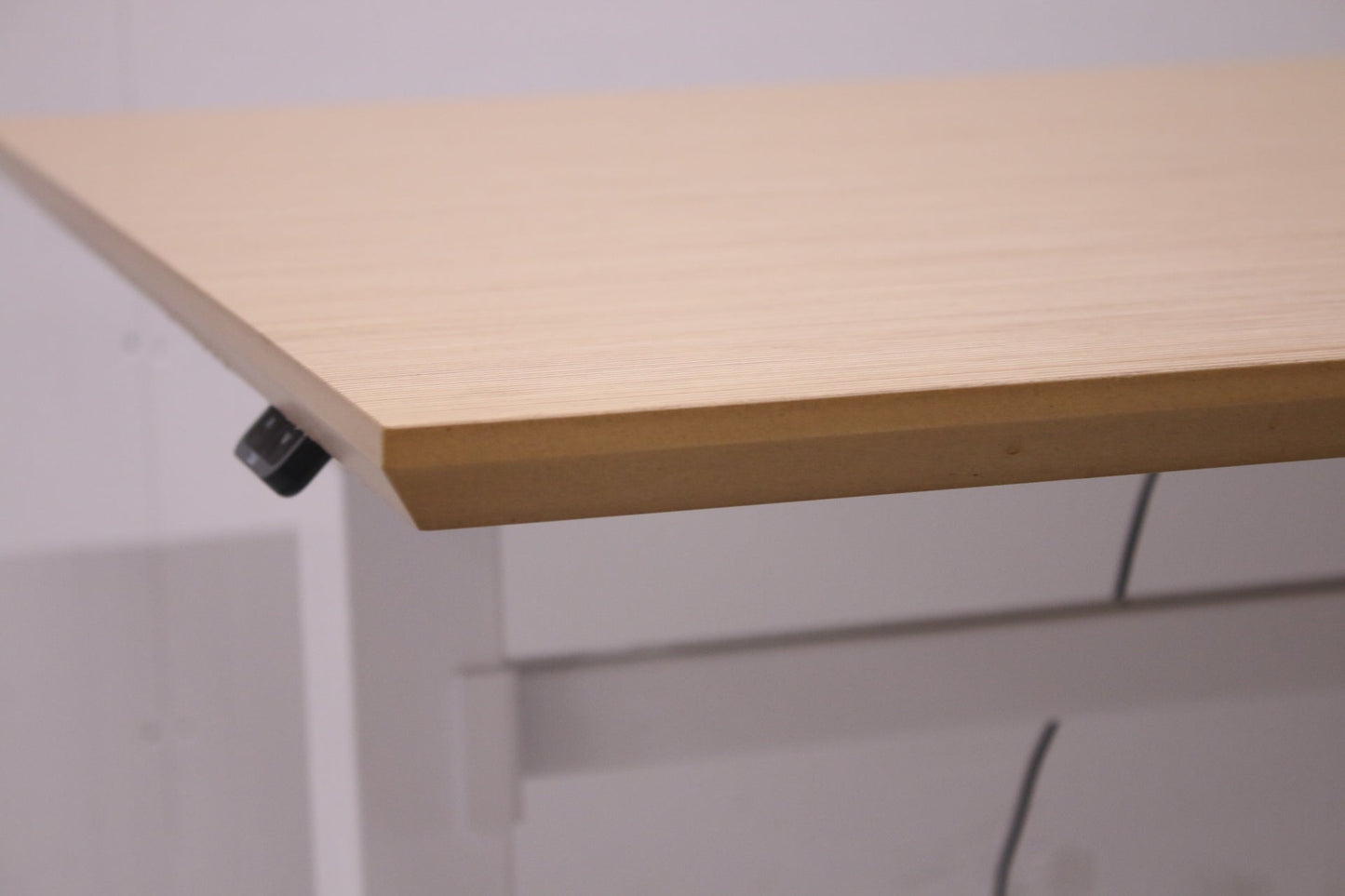 Isku sähkösäätöinen neuvottelupöytä 206x100 - Suomen Kalustekeskus