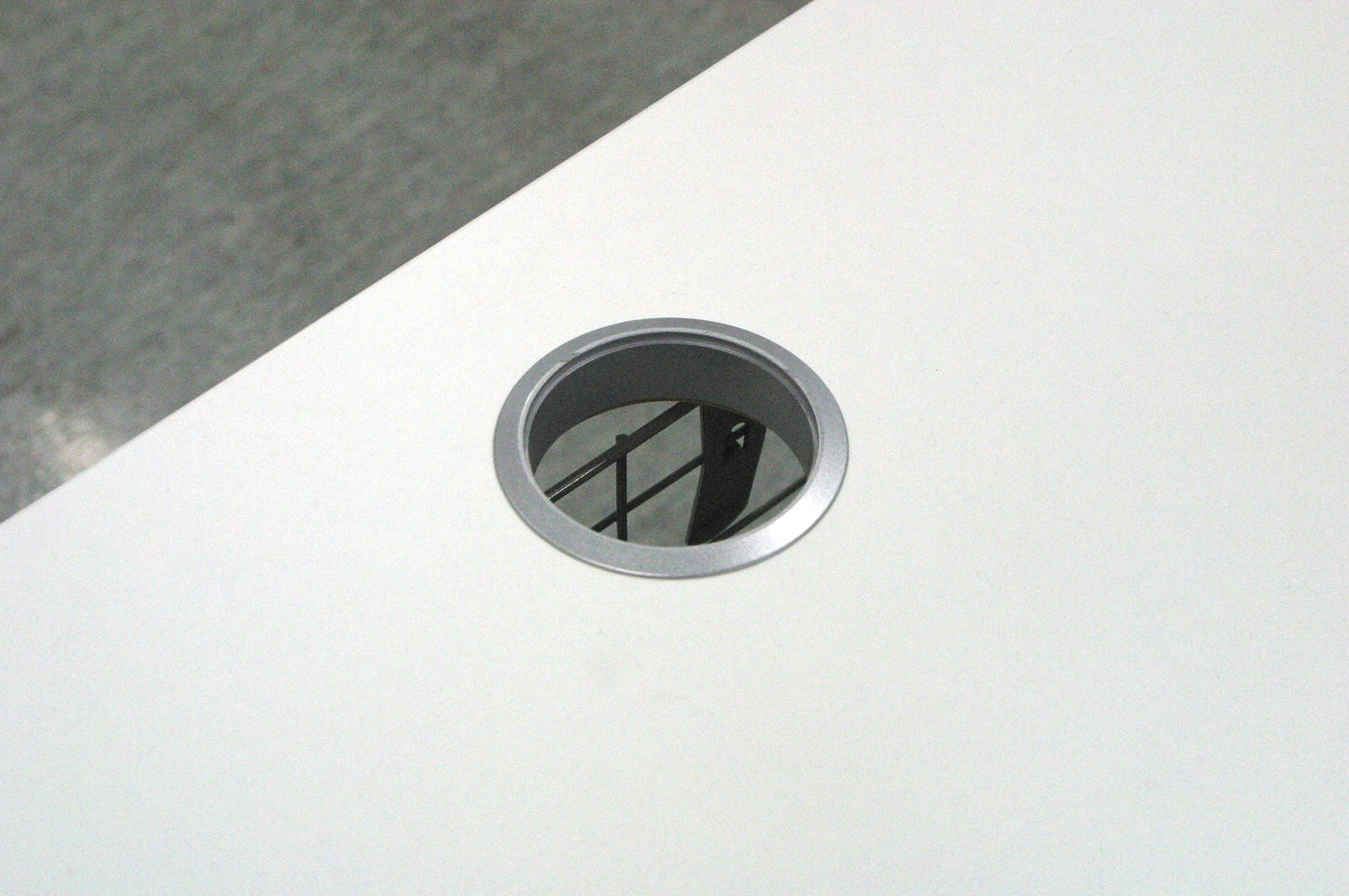 Iskun sähköpöytä 140*80 cm - Suomen Kalustekeskus