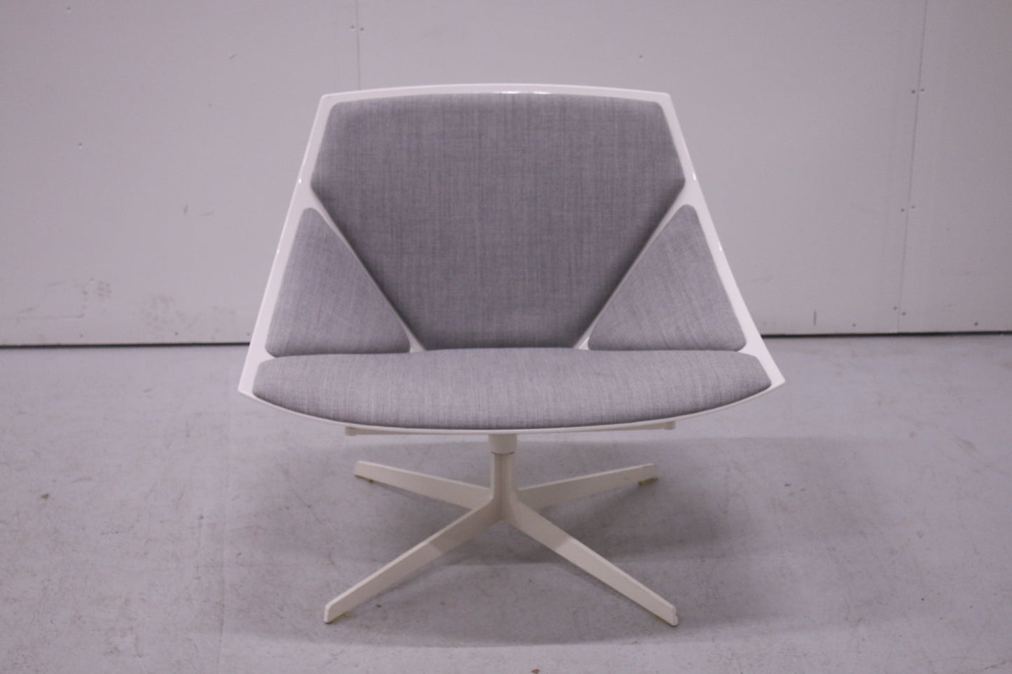 JEHS + LAUB, nojatuoli, "Space lepotuoli" Fritz Hansen - Suomen Kalustekeskus
