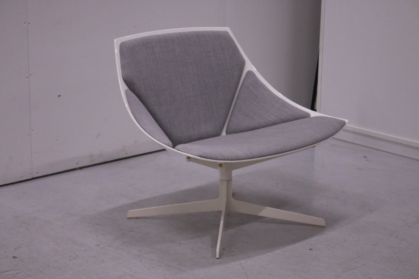 JEHS + LAUB, nojatuoli, "Space lepotuoli" Fritz Hansen - Suomen Kalustekeskus