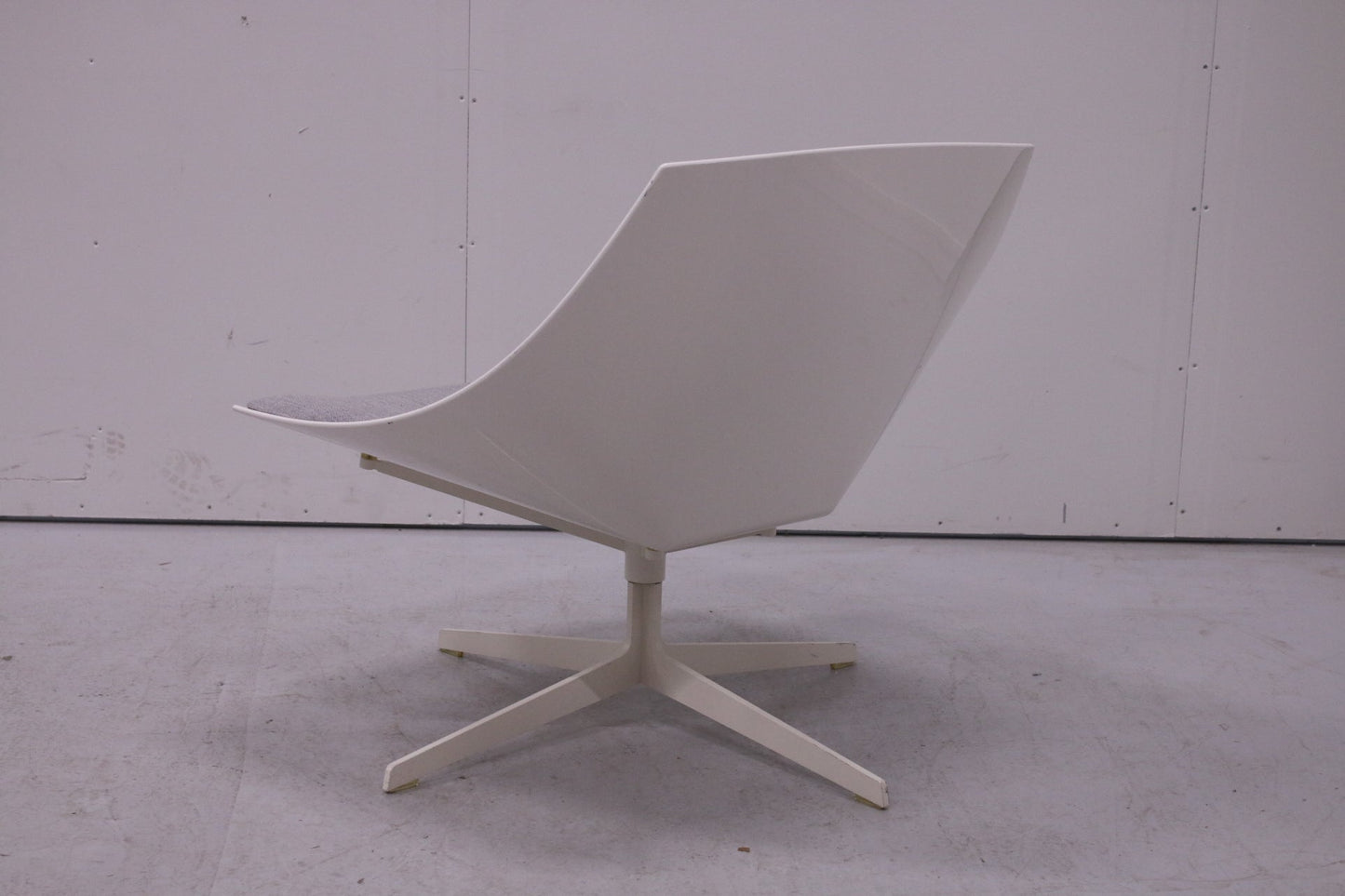 JEHS + LAUB, nojatuoli, "Space lepotuoli" Fritz Hansen - Suomen Kalustekeskus