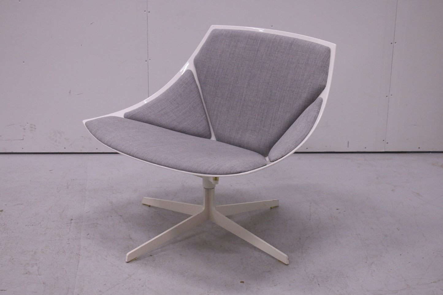JEHS + LAUB, nojatuoli, "Space lepotuoli" Fritz Hansen - Suomen Kalustekeskus