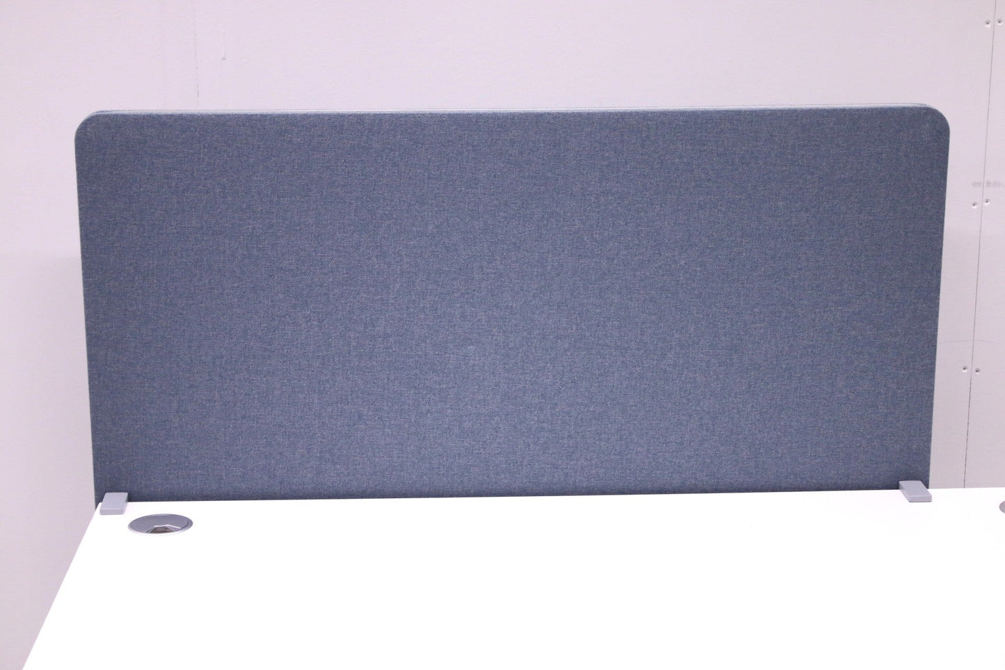 Lintex akustoiva pöytäsermi 120x70, ruuviton kiinnitys - Suomen Kalustekeskus