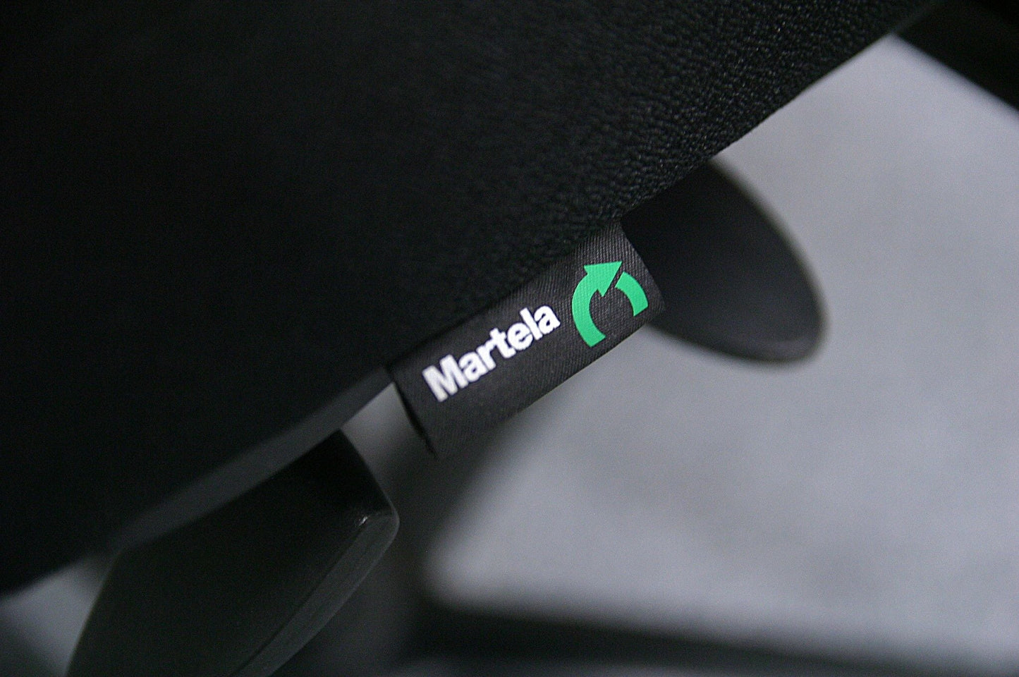 Martela Axia 2 työtuoli - Suomen Kalustekeskus