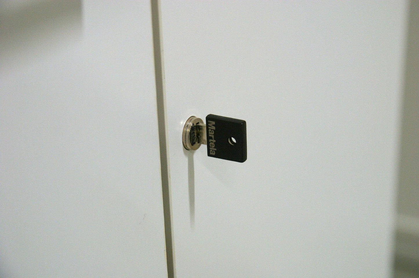 Martela Combo - ovikaappi, korkea - Suomen Kalustekeskus