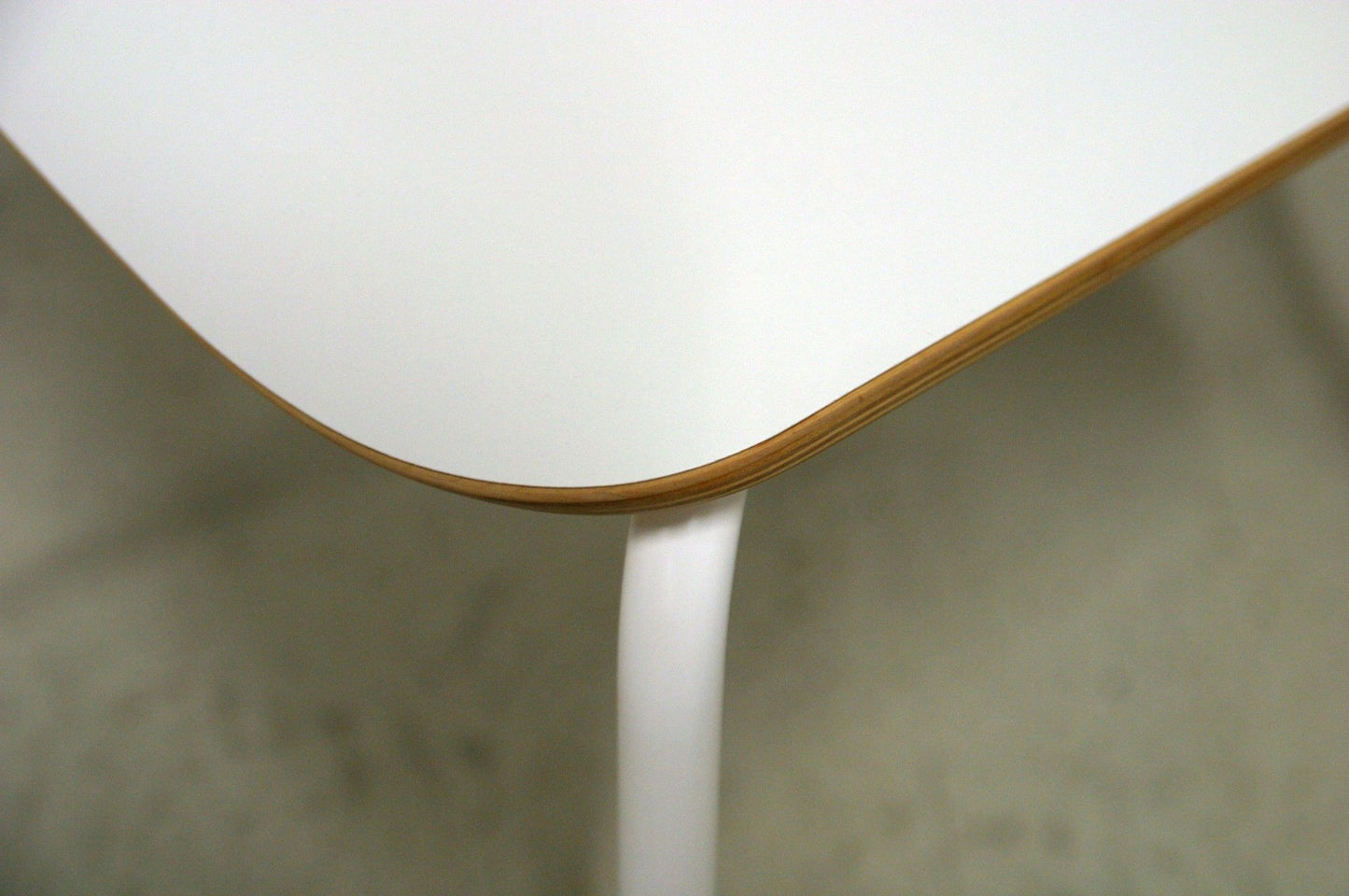 Martela Elly - asiakastuoli käsinojilla. - Suomen Kalustekeskus