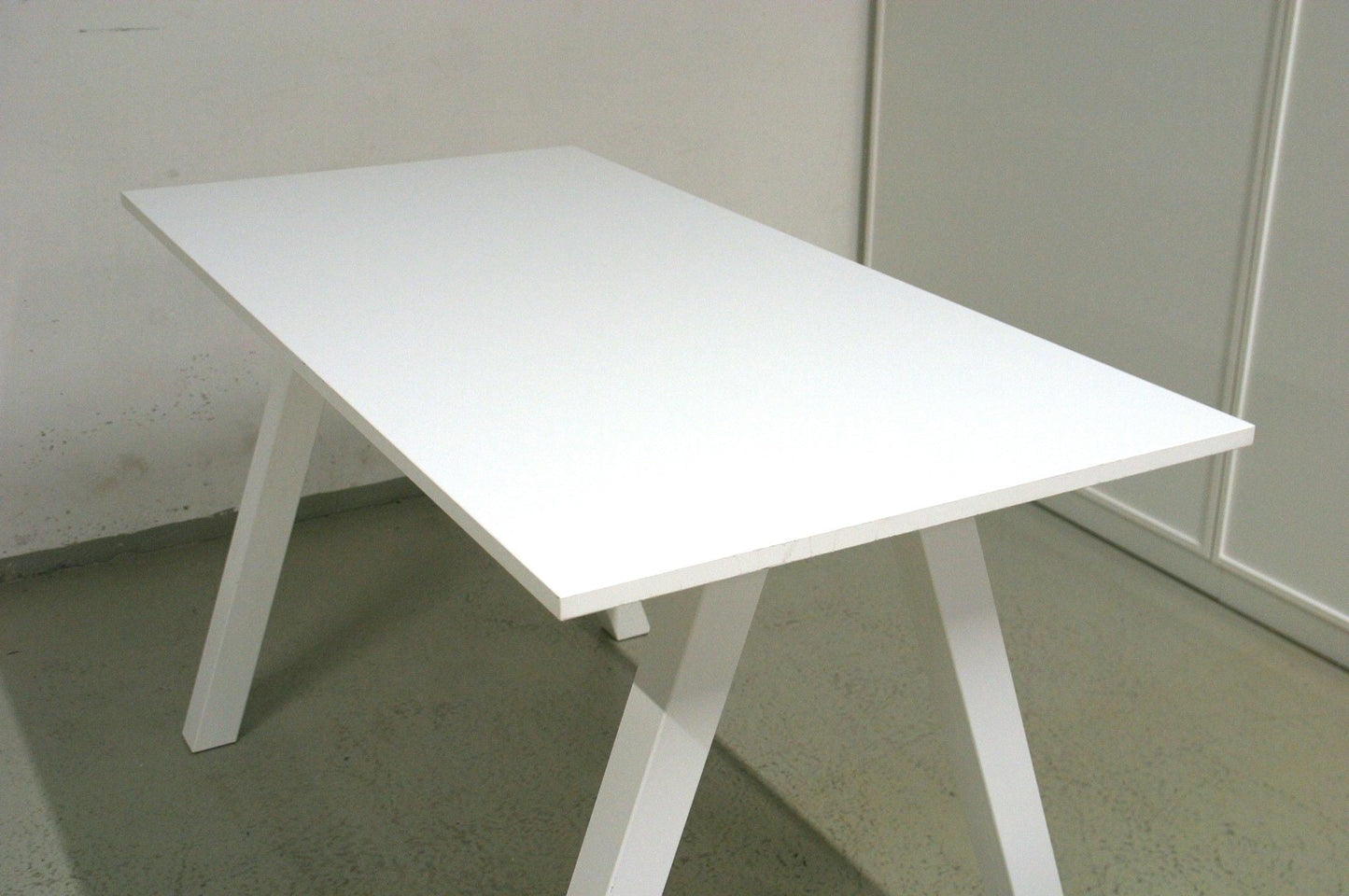 Martela Frankie puolikorkea neuvottelupöytä 160*80 - Suomen Kalustekeskus