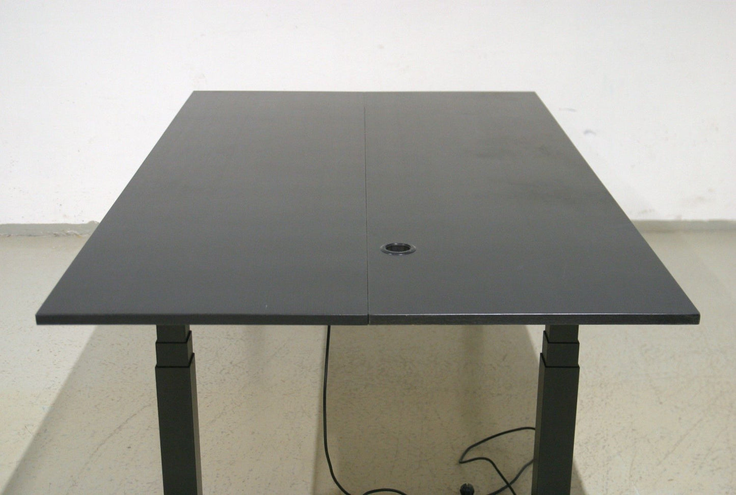 Martela Frankie sähkösäätöinen neuvottelupöytä 200*120 cm - Suomen Kalustekeskus