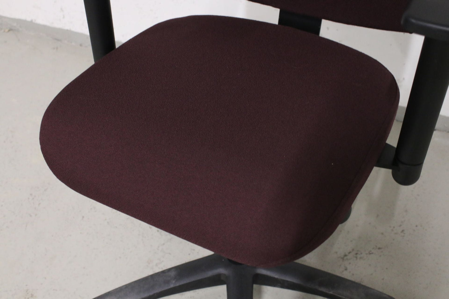 Martela James työtuoli - Suomen Kalustekeskus