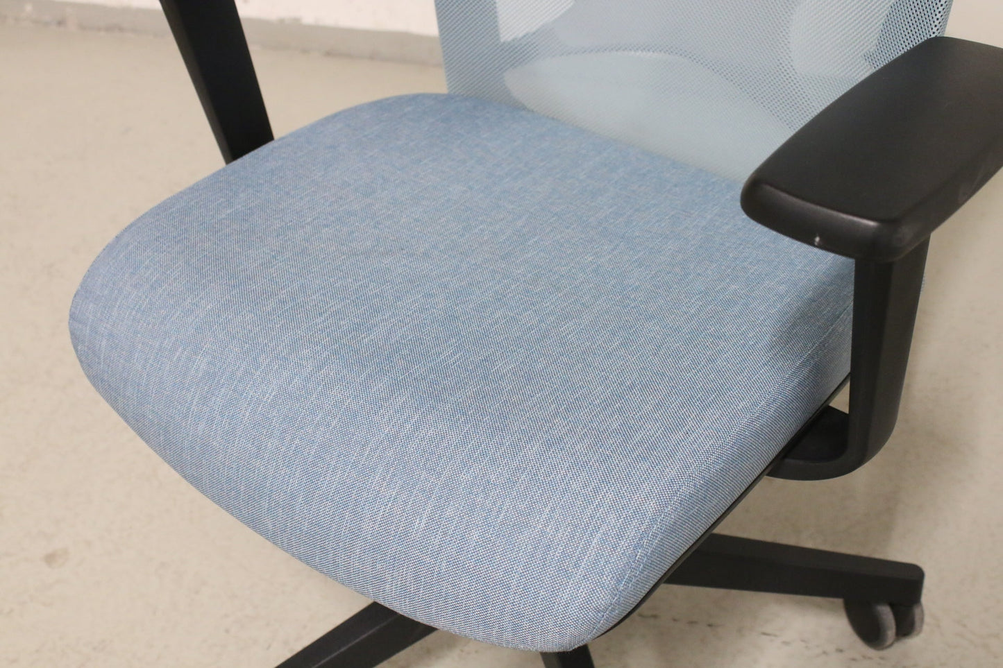 Narbutas Wind - työtuoli - Suomen Kalustekeskus