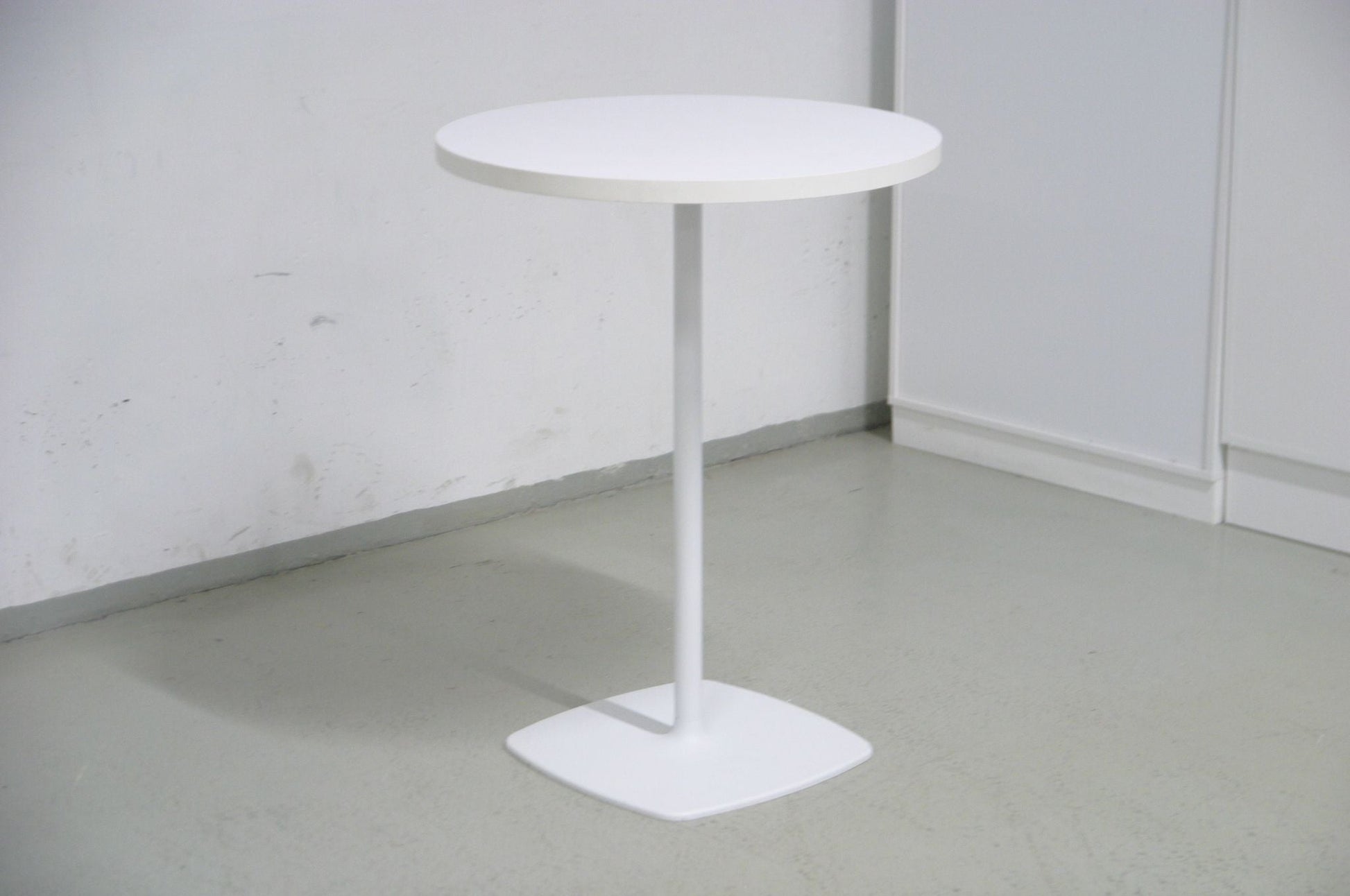 Pedrali - baaripöytä 69*90 - Suomen Kalustekeskus