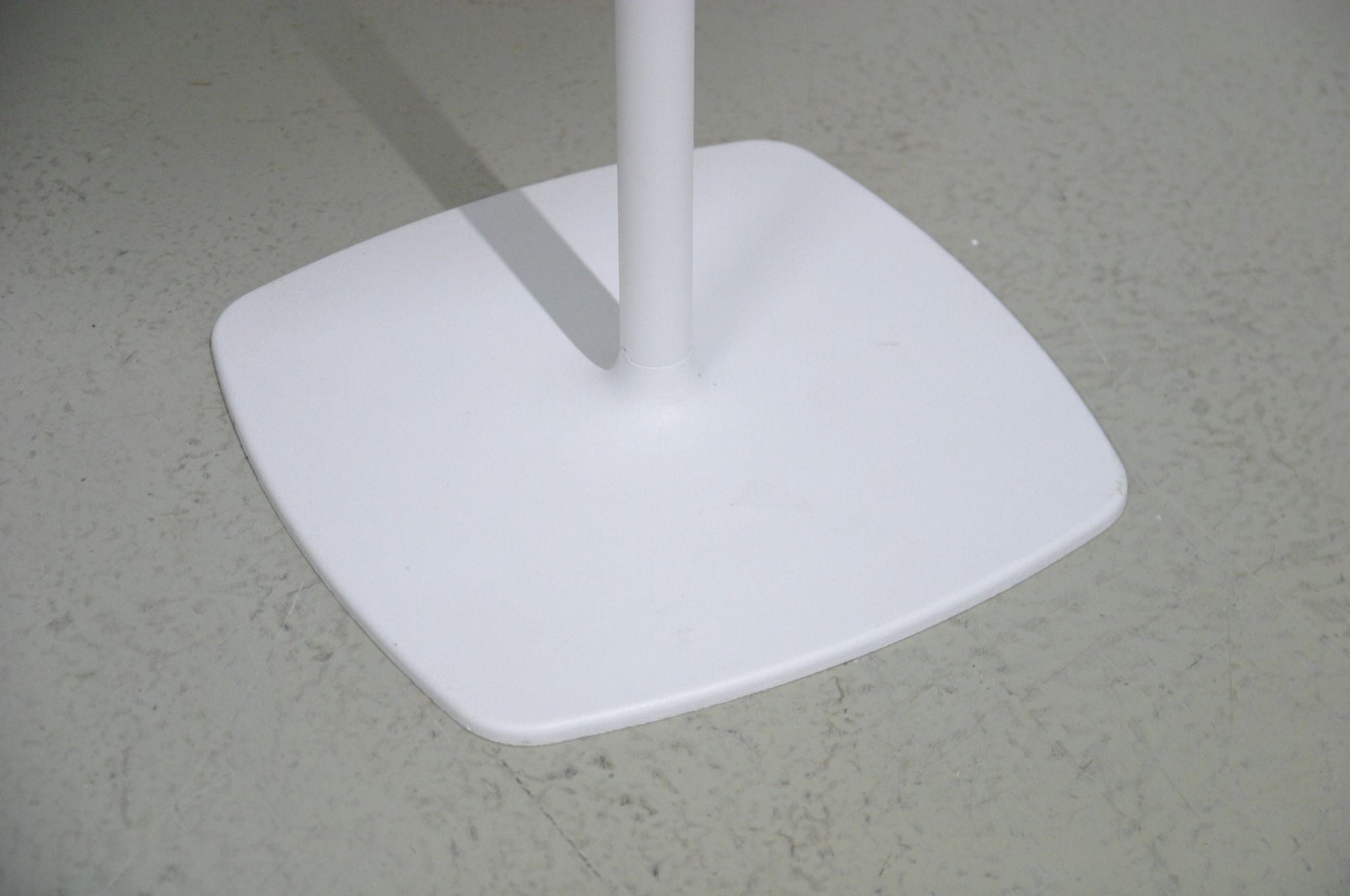 Pedrali - baaripöytä 69*90 - Suomen Kalustekeskus