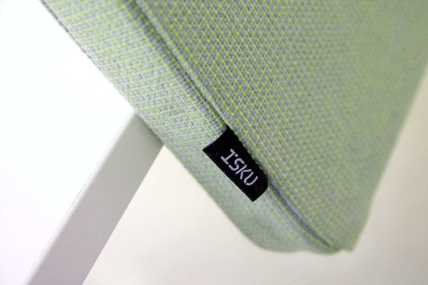 Pöytäseinäke 140cm - Suomen Kalustekeskus