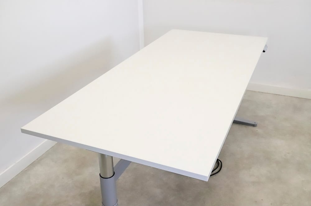 Sähköpöytä 180x80 cm - Suomen Kalustekeskus