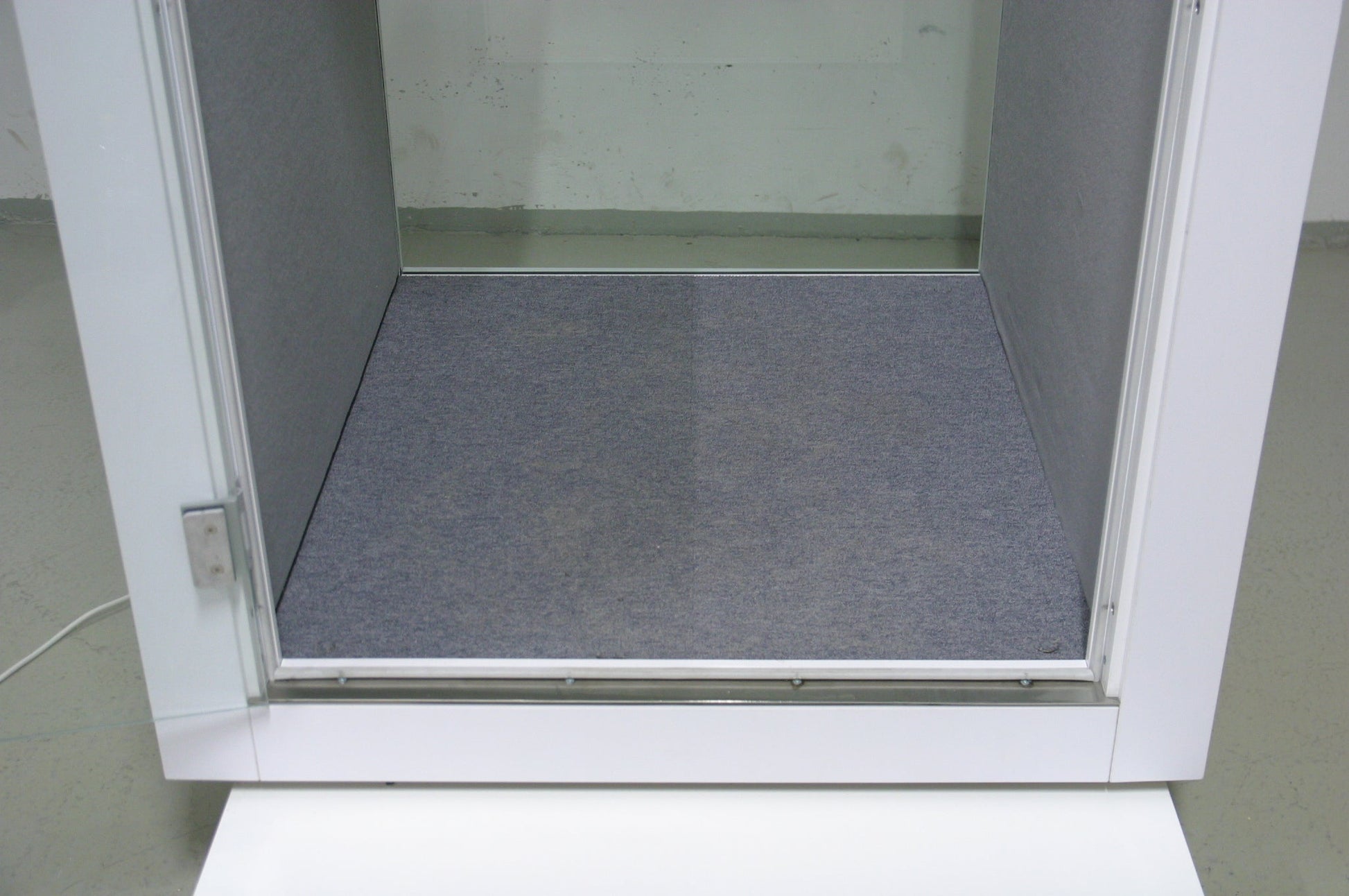 Silen Space 1 - puhelinkoppi - Suomen Kalustekeskus