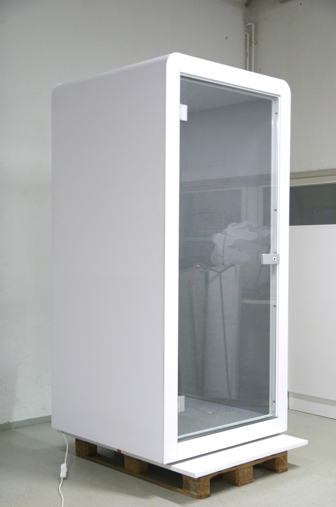 Silen Space 1 - puhelinkoppi - Suomen Kalustekeskus