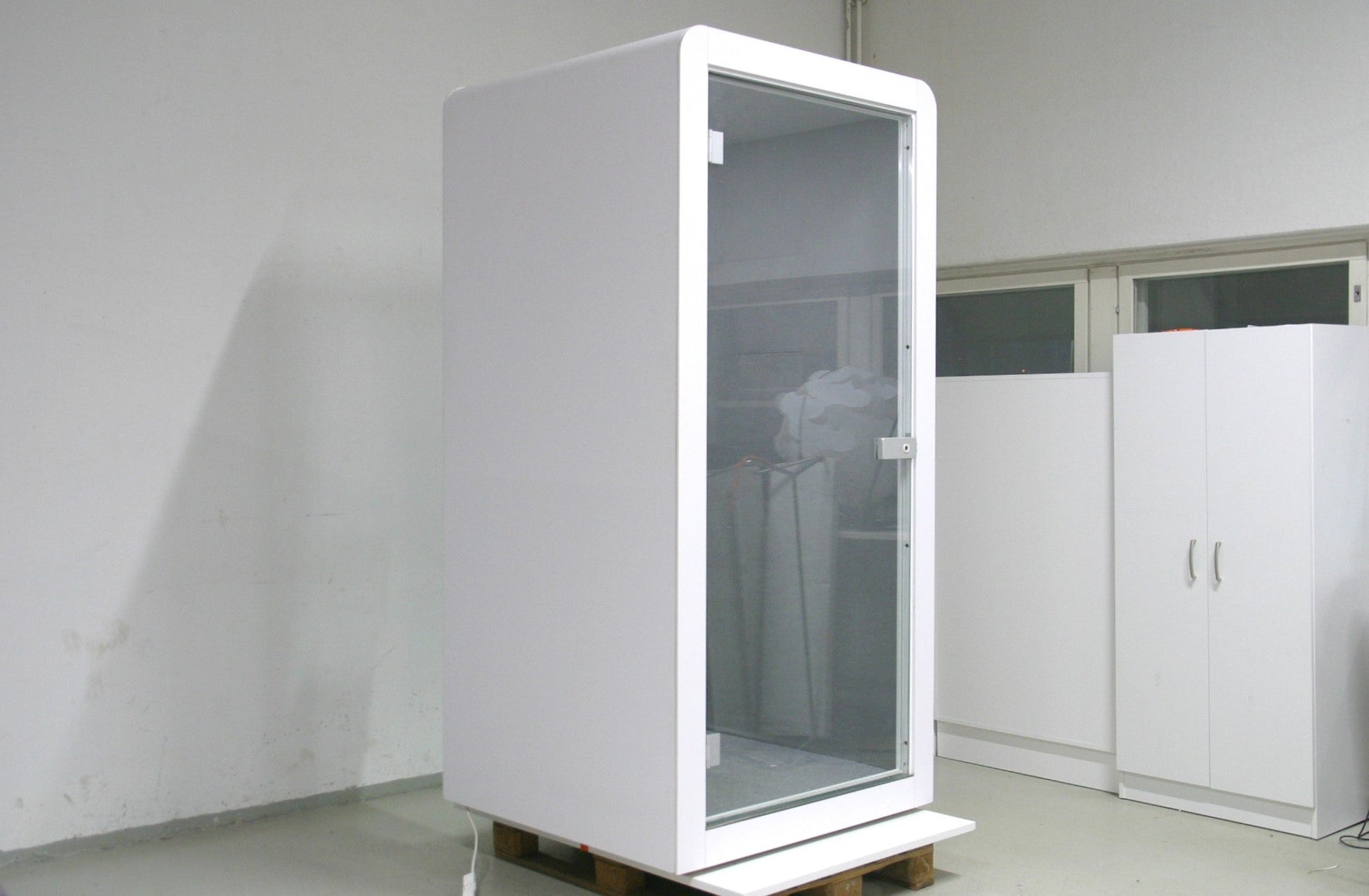 Silen Space 1 - puhelinkoppi - Suomen Kalustekeskus