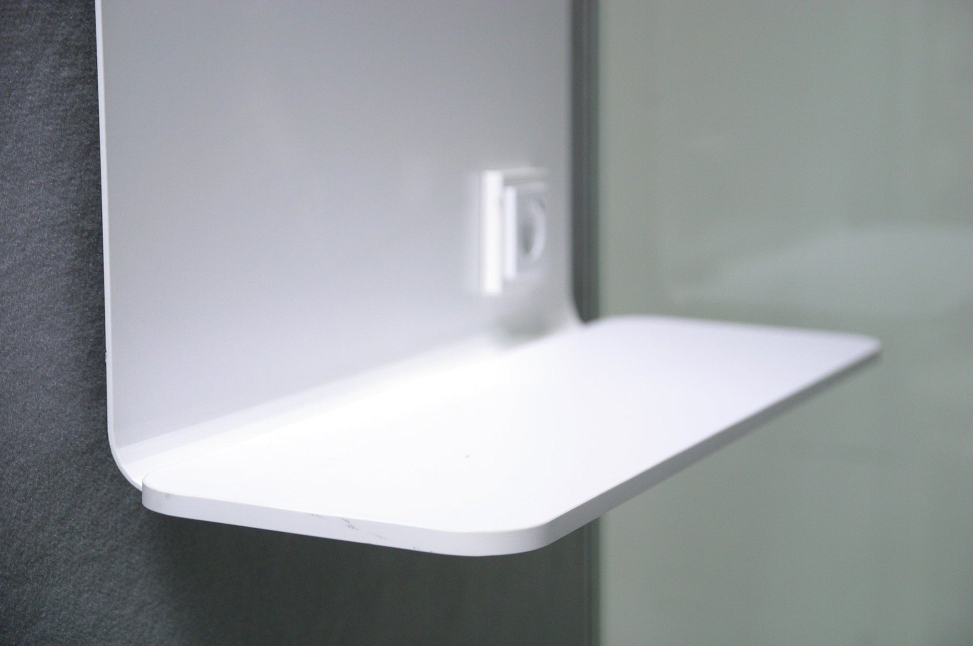 Silen Space 1 - puhelinkoppi - Suomen Kalustekeskus