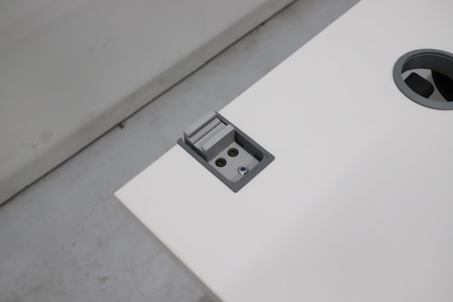 Steelcase Activa Lift 2 valkoinen sähköpöytä 160x80 - Suomen Kalustekeskus