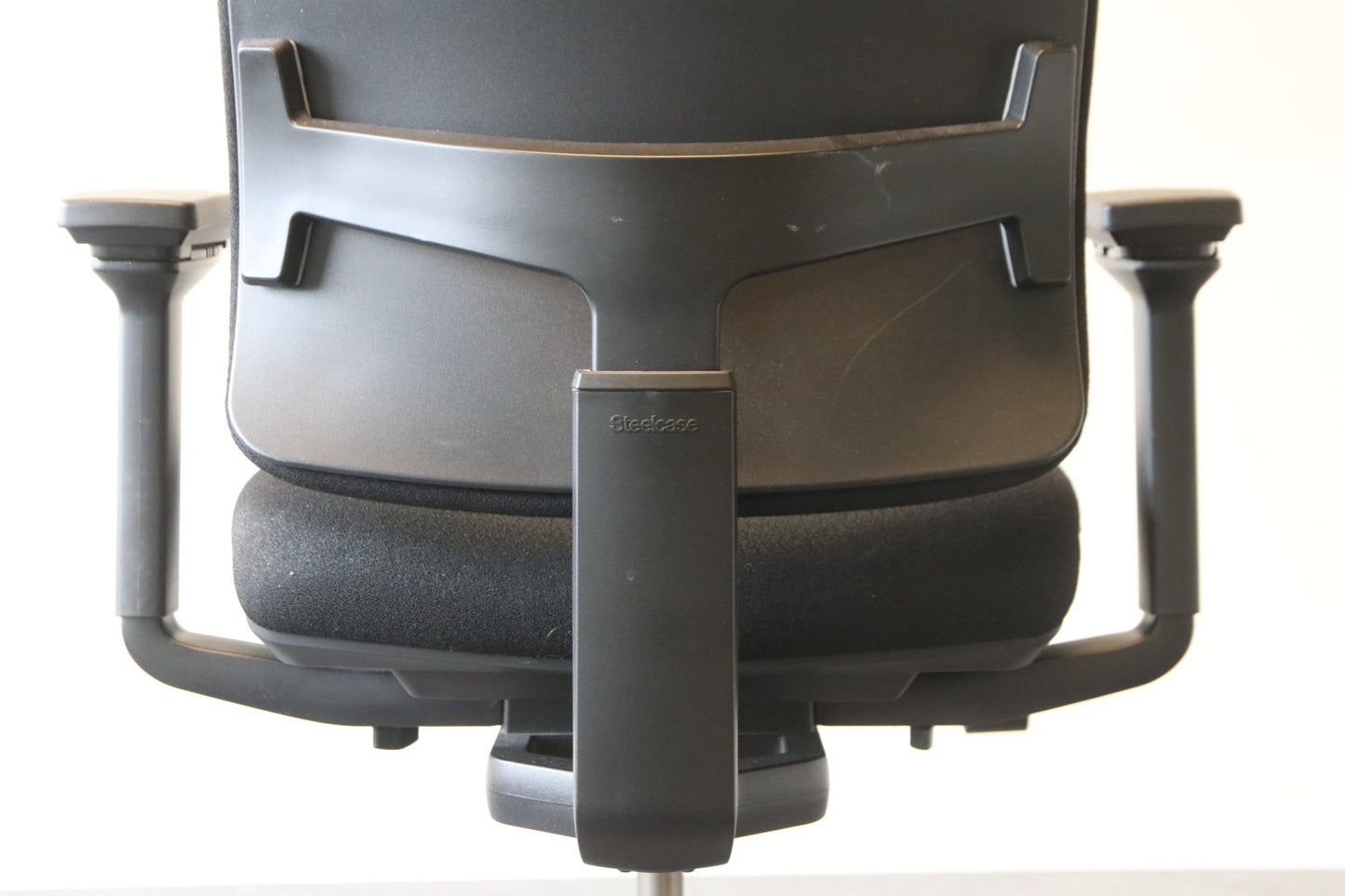 Steelcase työtuoli musta - Suomen Kalustekeskus