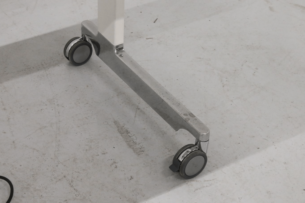 Wiesner Hager n_table - taittokansipöytä design Greutmann Bolzern - Suomen Kalustekeskus