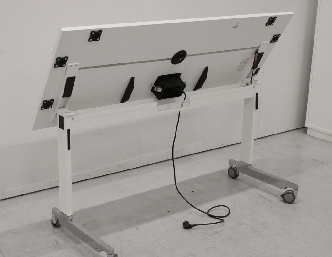 Wiesner Hager n_table - taittokansipöytä design Greutmann Bolzern - Suomen Kalustekeskus