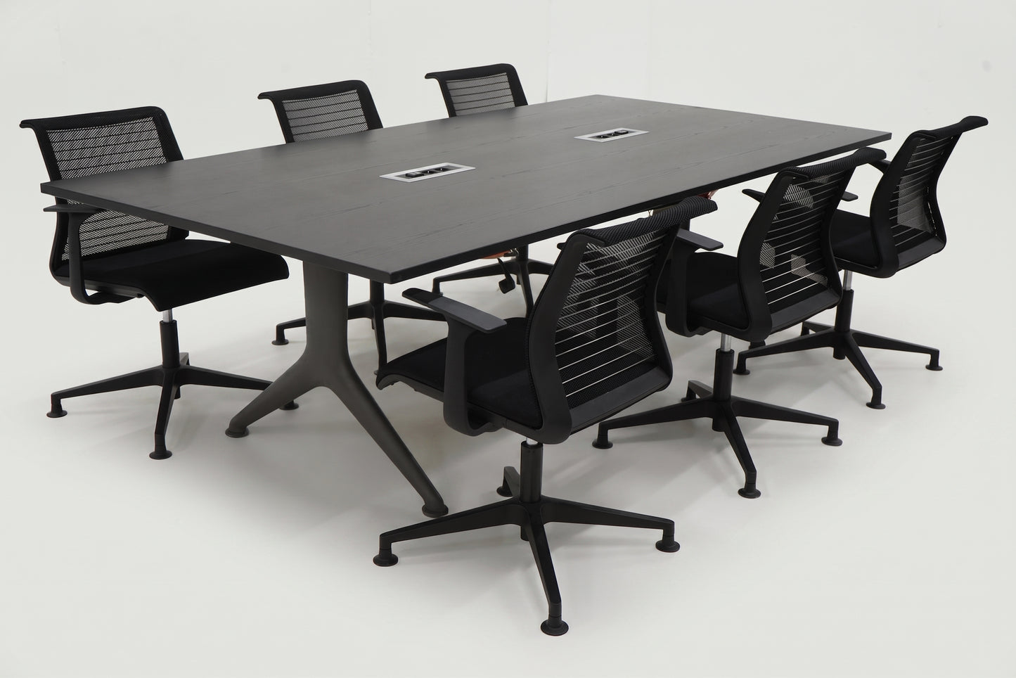Sedus + Steelcase Think-neuvotteluryhmä kuudelle