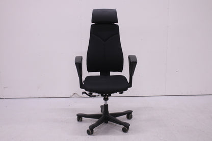 Kinnarps 8000-työtuoli nahkaisella niskatuella, uudelleenverhoiltu musta