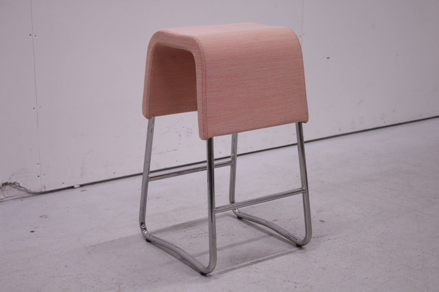 Materia Plint -jakkara, pinkki