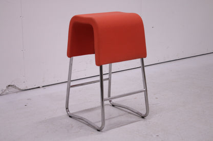 Materia Plint -jakkara, punainen