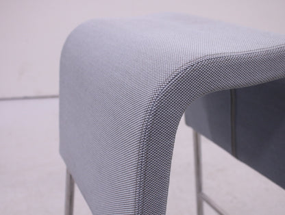 Materia Plint -jakkara, vaalean sininen