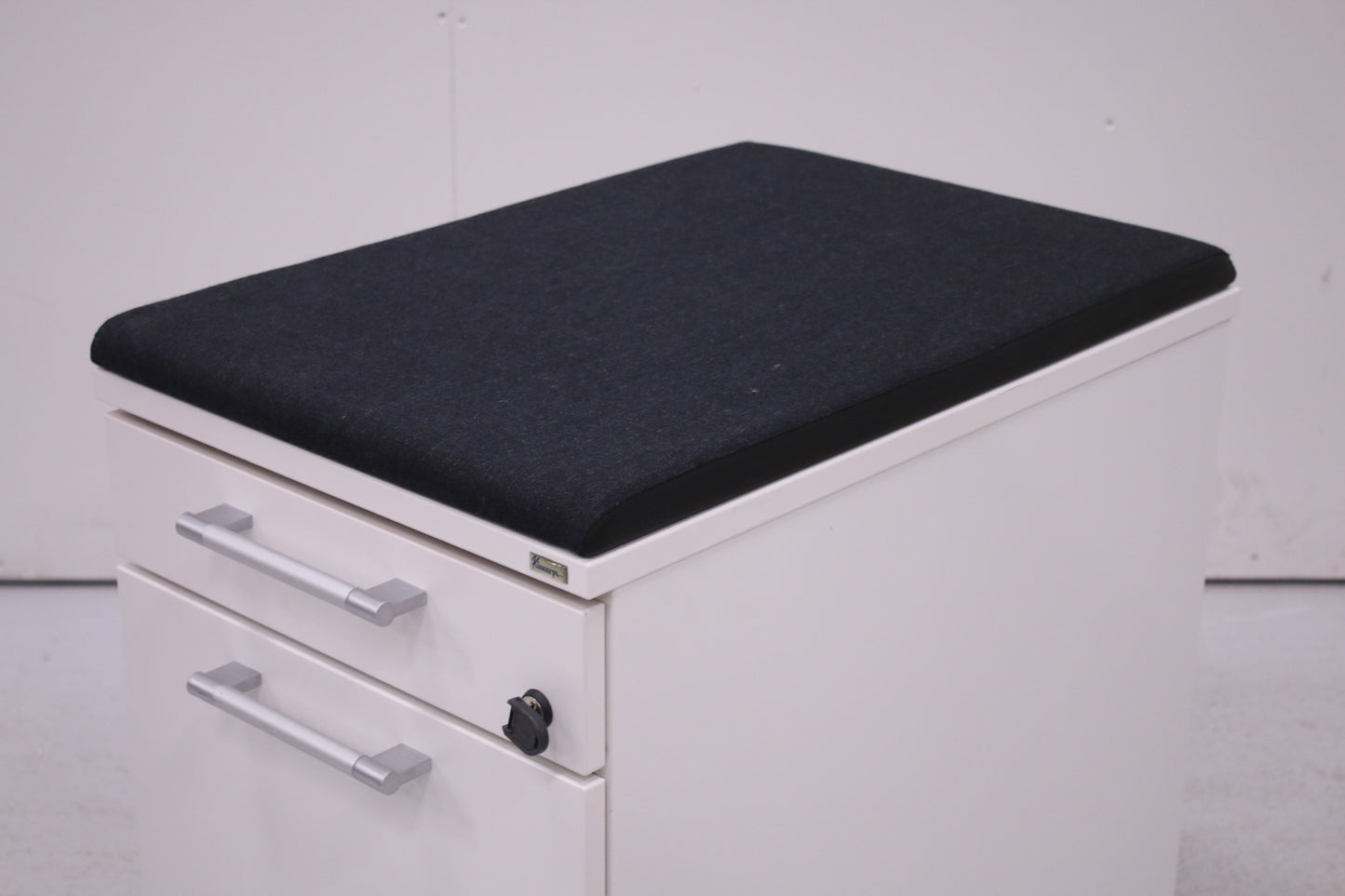 Kinnarps laatikosto kaksiosainen, valkoinen