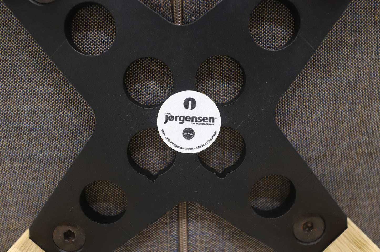 Baarituoli EJ 2-B65-W baarituoli, Erik Jörgensen