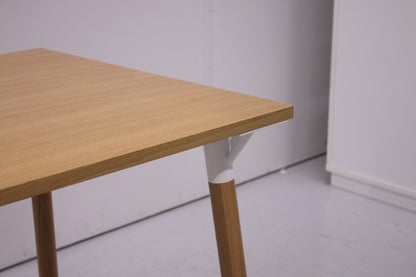 Puolikorkea Isku Oksa-neuvottelupöytä 160x80