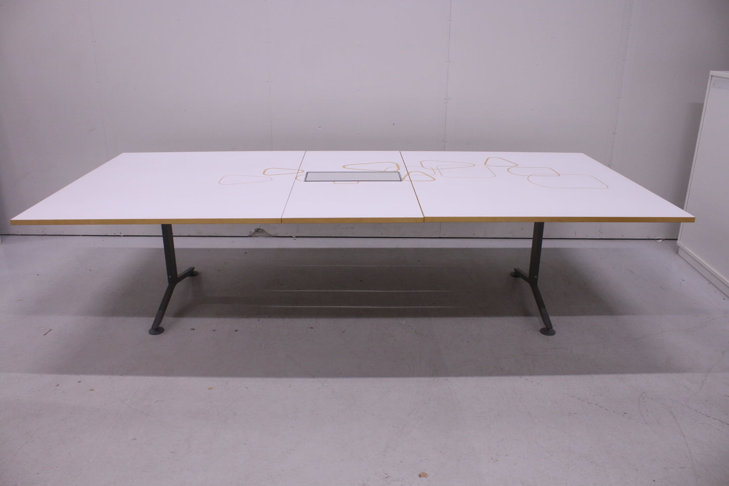 Martela Form neuvottelupöytä kuvioidulla kanne 300x140