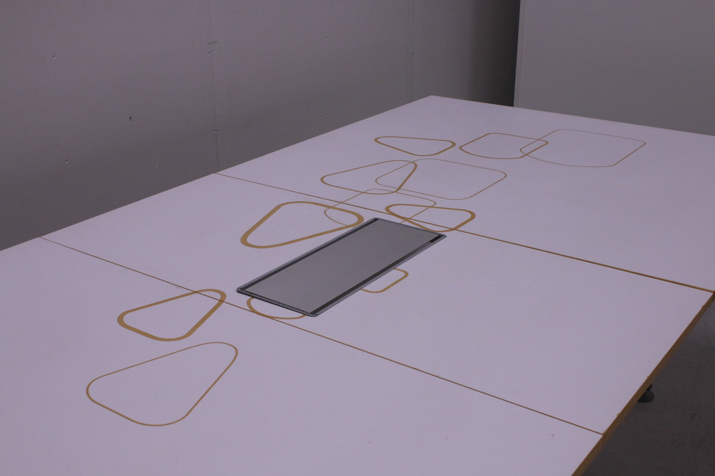 Martela Form neuvottelupöytä kuvioidulla kanne 300x140