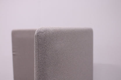 Götessons vetoketjuilla kiinnitettävä lattiaseinäke