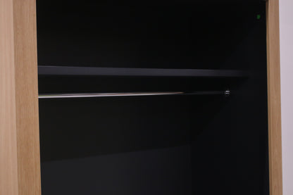 Laadukas järjestelmänaulakko pyörillä – 120 × 62 × 210 cm