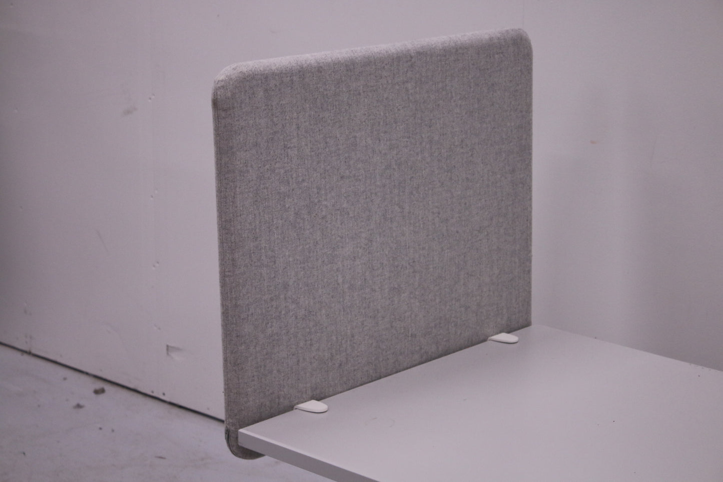 Standard vaaleanharmaa pöytäsermi, 80x65