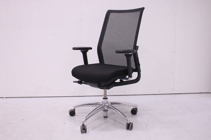 Wagner Ergomedic työtuoli, musta