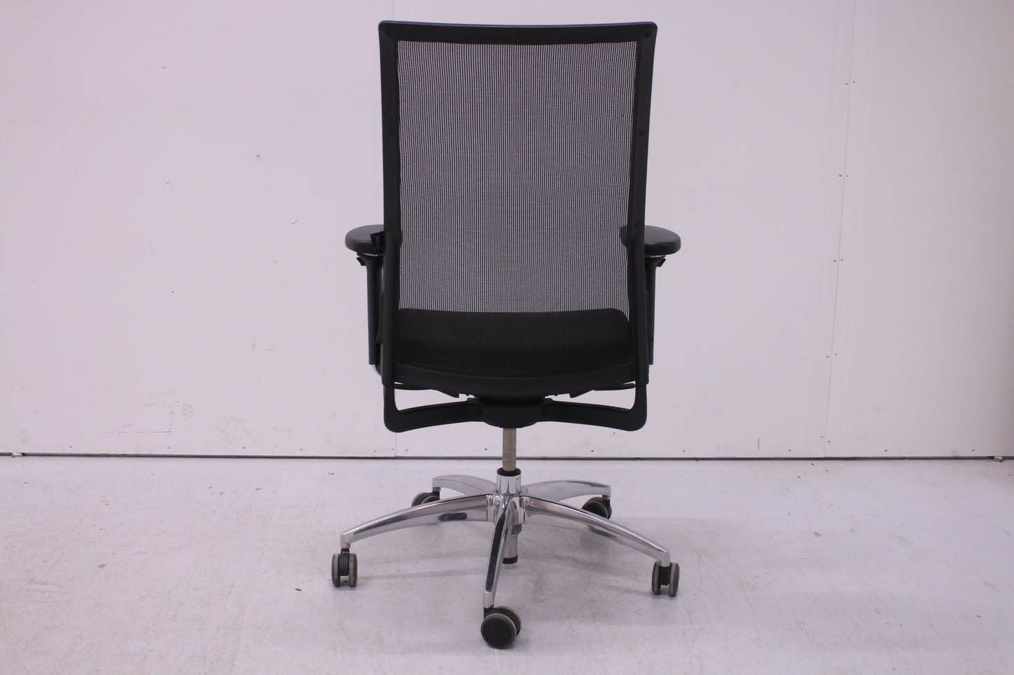 Wagner Ergomedic työtuoli, musta