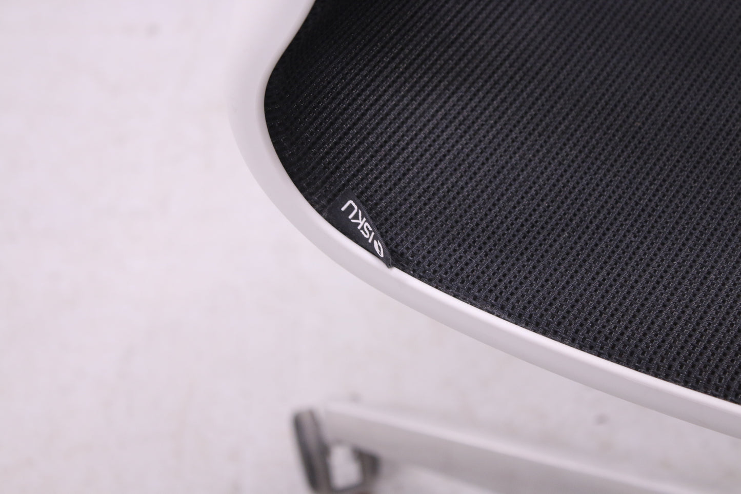 Isku Still meeting-työtuoli