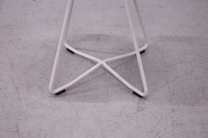 Martela Scoop-sohvapöytä, Saarni / valkoinen Ø 42