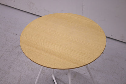 Martela Scoop-sohvapöytä, Saarni / valkoinen Ø 42