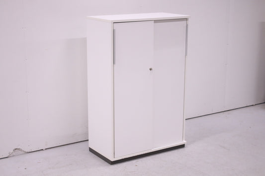 Thulema valkoinen lukittava liukuovikaappi 80x121