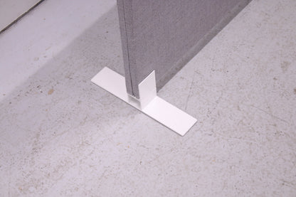 Martela Face lattiaseinäke, harmaa 130x80